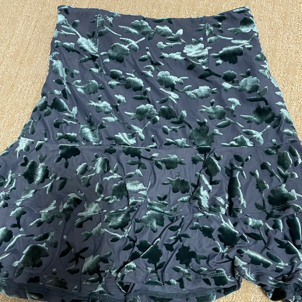 Forever 21 blue mini velvet skirt